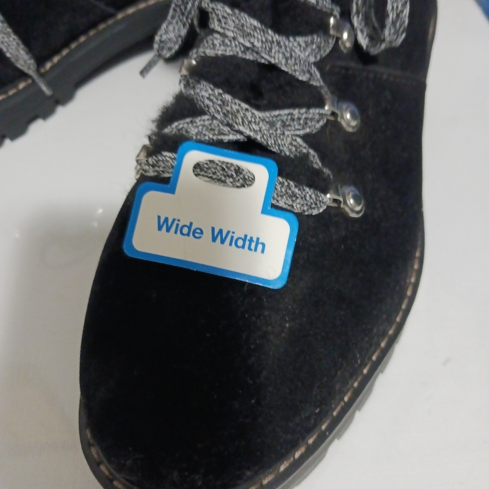 Women's Time And True Lug Boot , With Memory Foam… - image 4